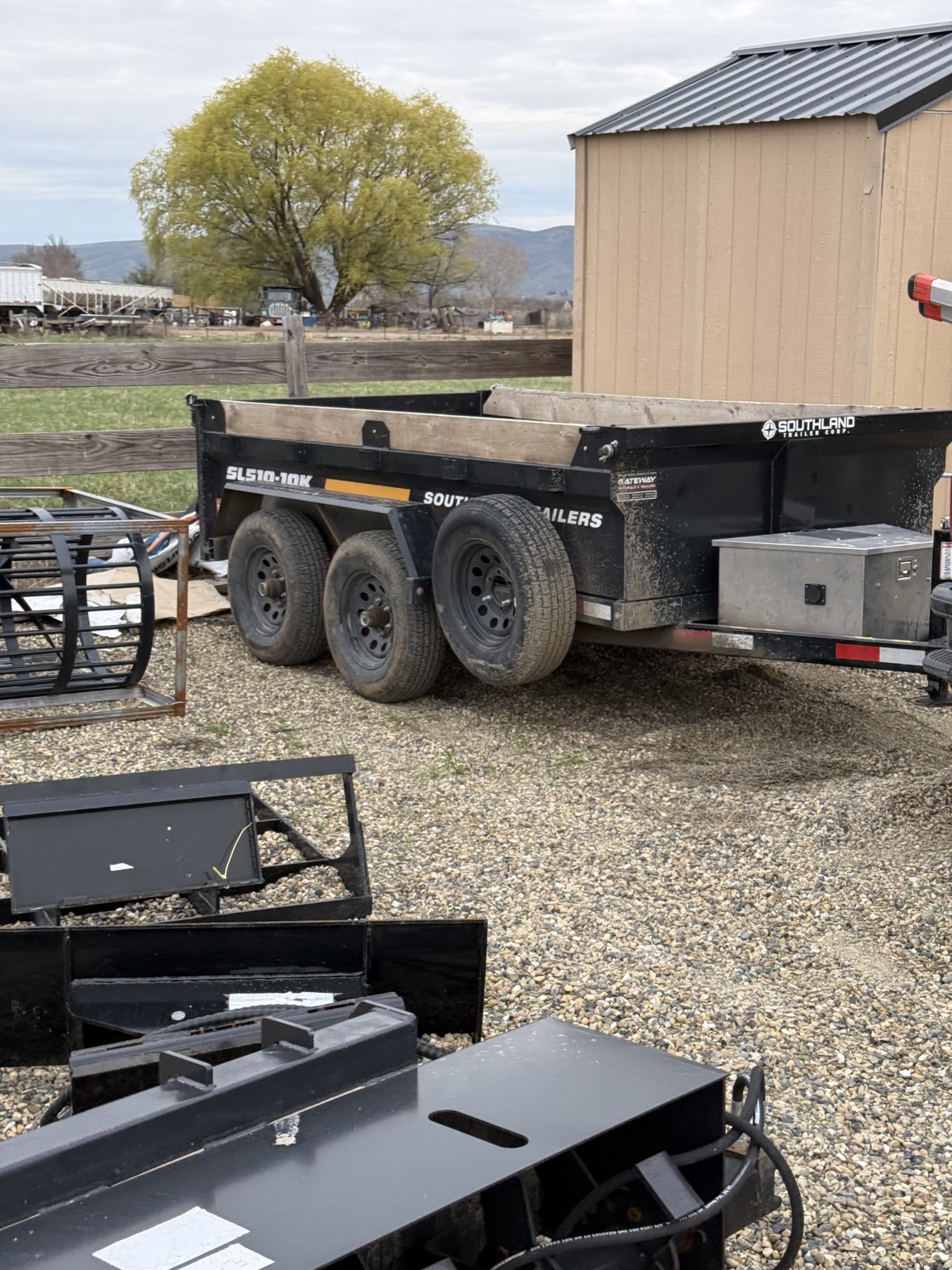 Gray Central Plate Compactor
